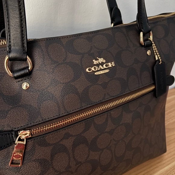 COACH GALLERY TOTE IN SIGNATURE CANVAS BROWN - Picture 2 of 8